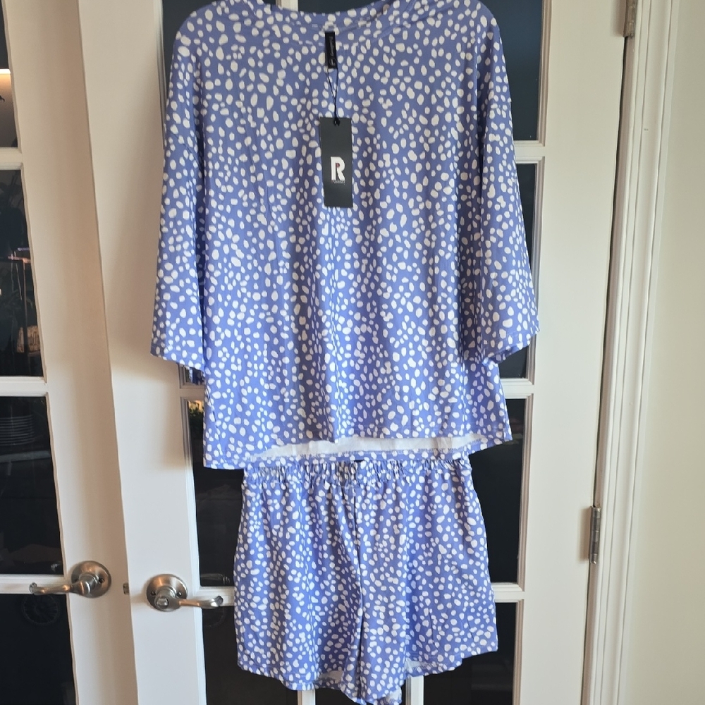 Blue and White Polka Dot Lounge Set